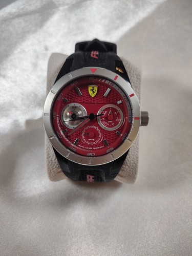 Red ferrari scuderia watch - red,